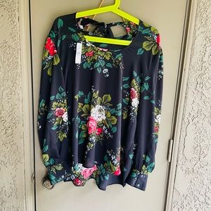 Loft blouse- tie in back- loose fitting
